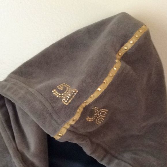 💞BCBG💞velvet jogging top - Picture 5 of 12